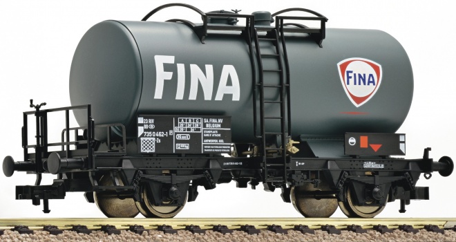 Tank car FINA<br /><a href='images/pictures/Fleischmann/178802.jpg' target='_blank'>Full size image</a>